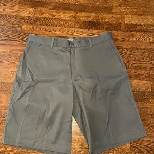 Nike Gray Athletic Shorts Versatile and Comfortable